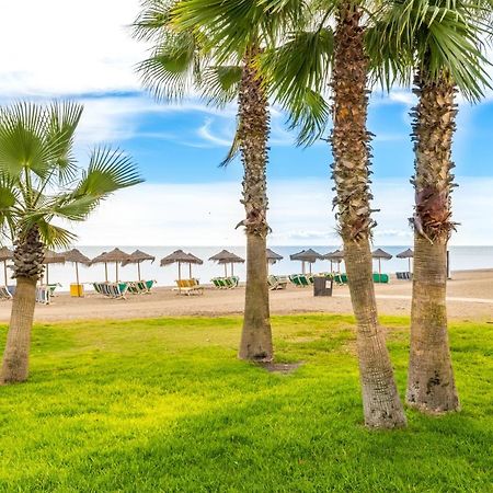 Seafront Apartment Торе дел Мар Екстериор снимка