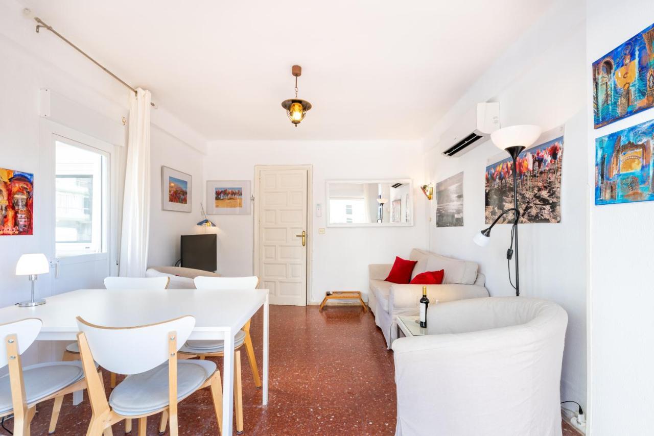 Seafront Apartment Торе дел Мар Екстериор снимка