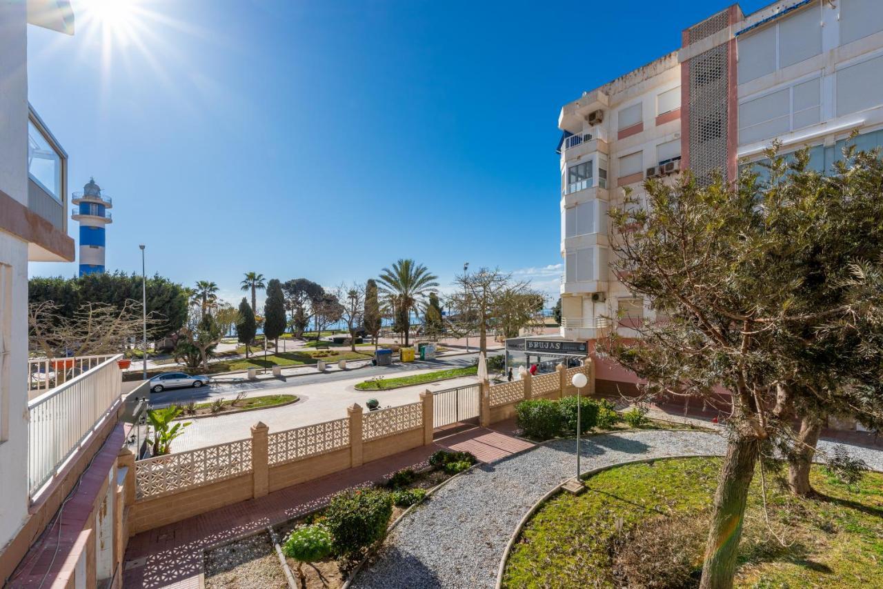 Seafront Apartment Торе дел Мар Екстериор снимка